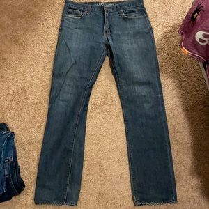 Old navy men’s jeans dark wash size 32 x 32
No flaws. Excellent used condition